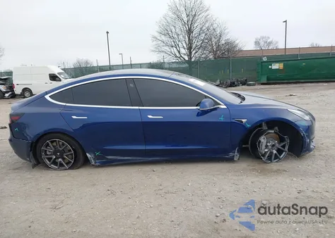 2020 Tesla Model 3 Standard Range Plus Rear-Wheel Drive/Standard Range Rear-Wheel Drive из США, поврежденный, VIN 5YJ3E1EA8LF632790